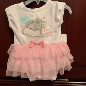 NWT Disney baby Dumbo outfit never used. Pet
